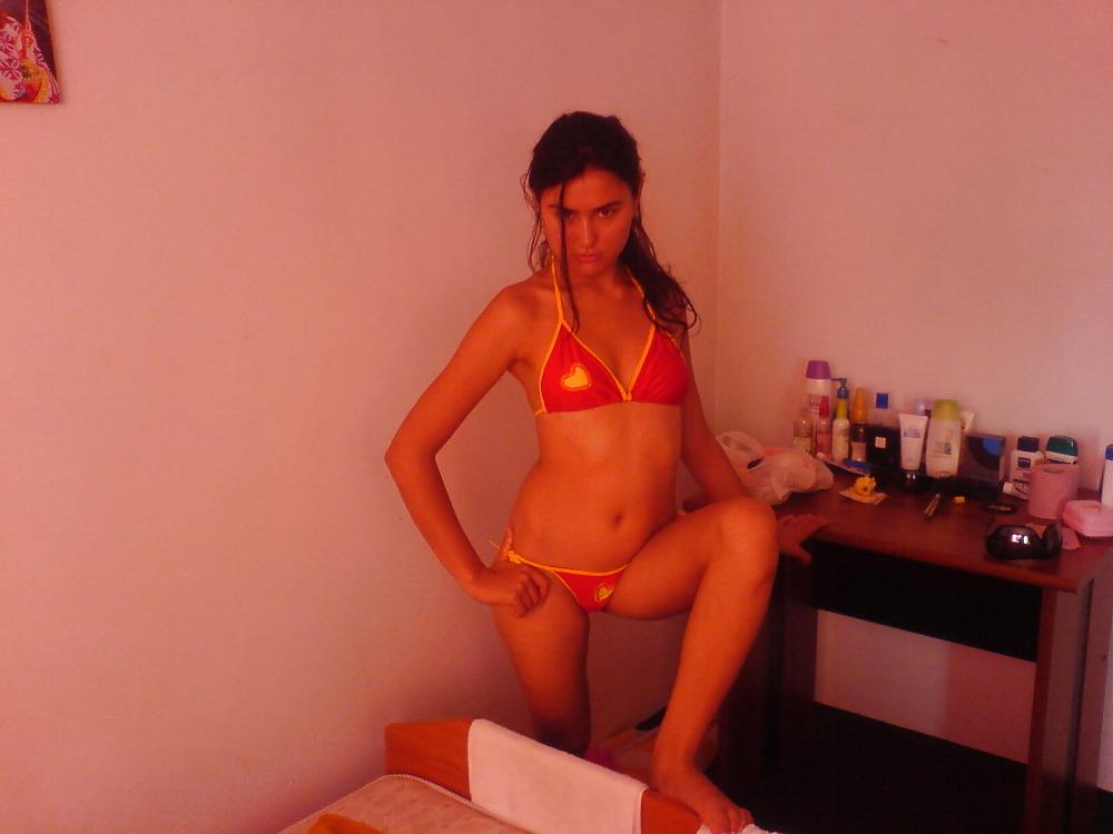 13P Romanian girl Nr 11 L7