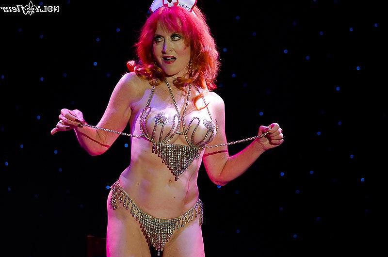 25P Redhead Granny Stripper (Non Nude)