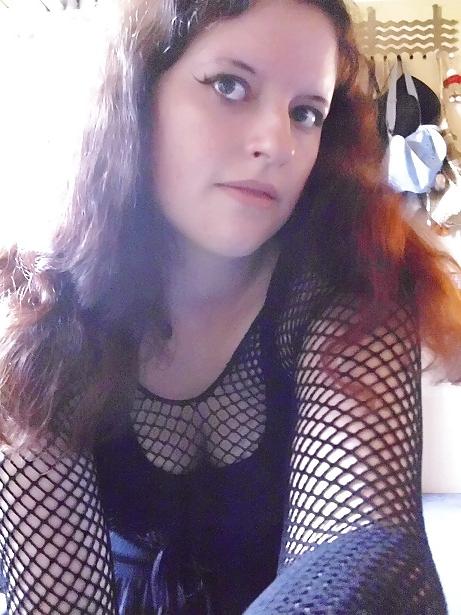 18P Non Nude Selfshots