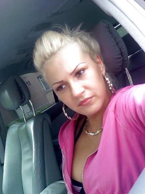 25P Romanian girl 9