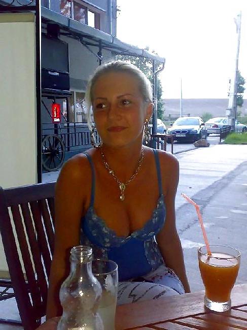 25P Romanian girl 9