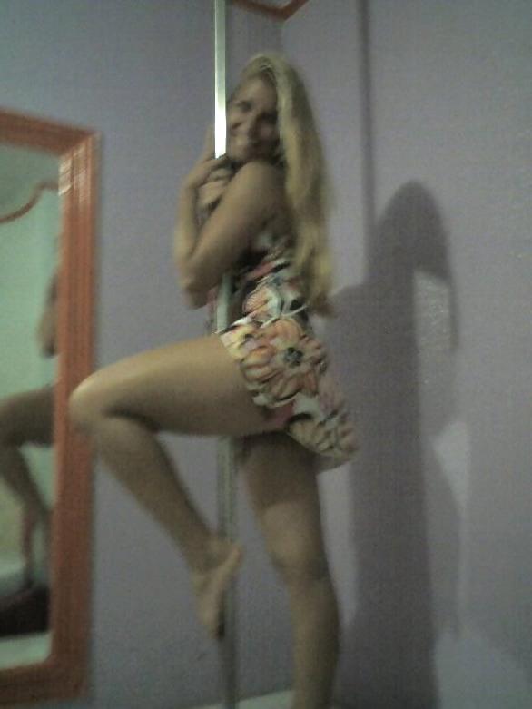 25P Rubia Nalgona - Big Butt Blonde