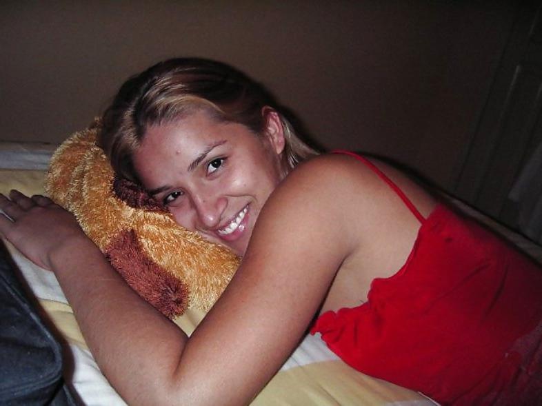 25P Rubia Nalgona - Big Butt Blonde