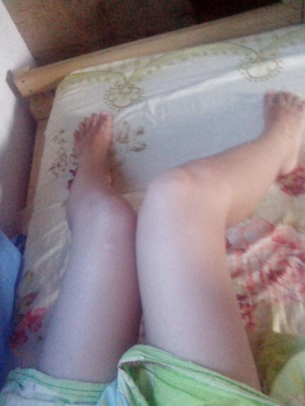 18P My Filipino GF's Feet