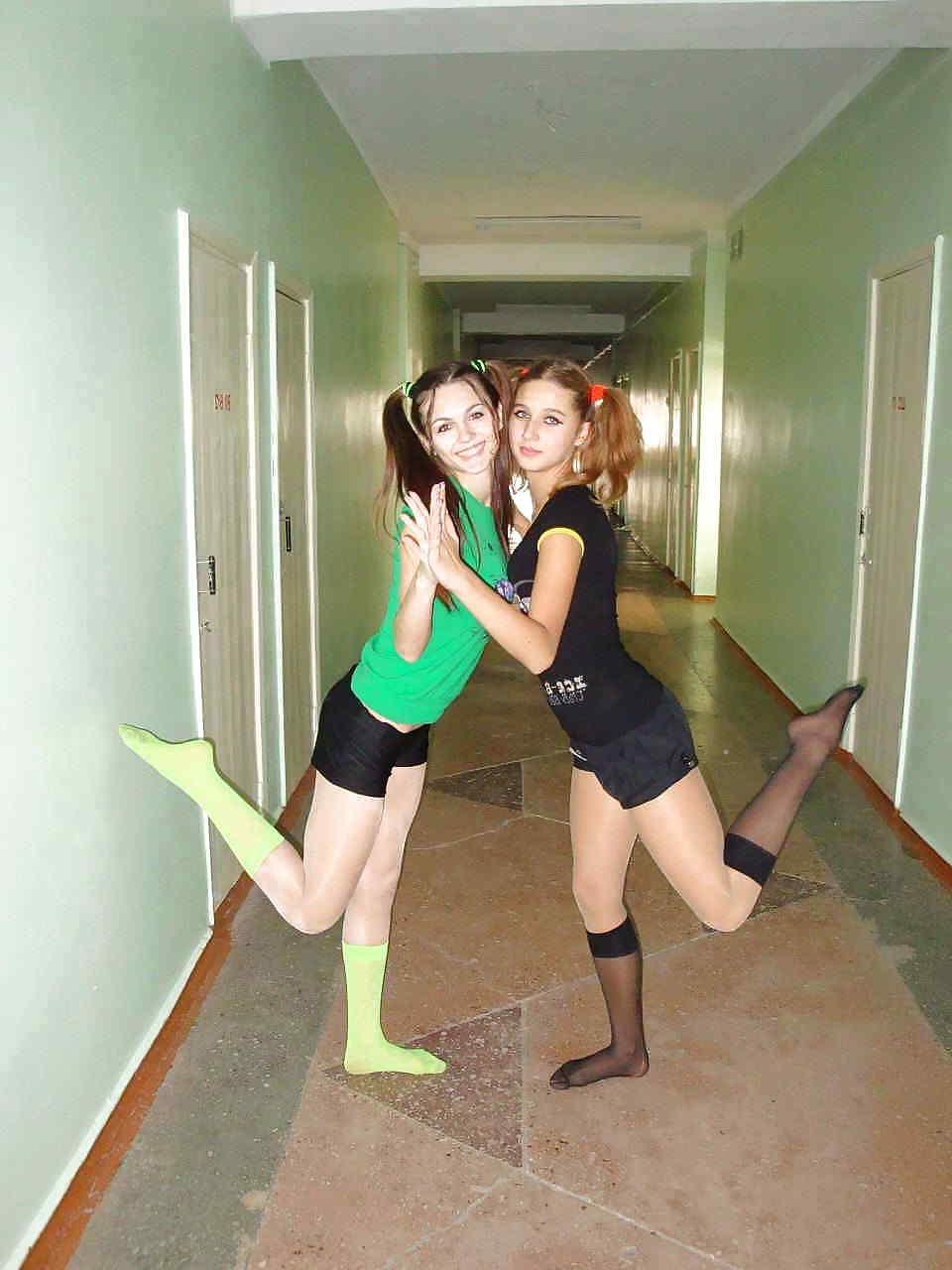 25P Pantyhose Teen's MiX NoN-Porn by DarKKo