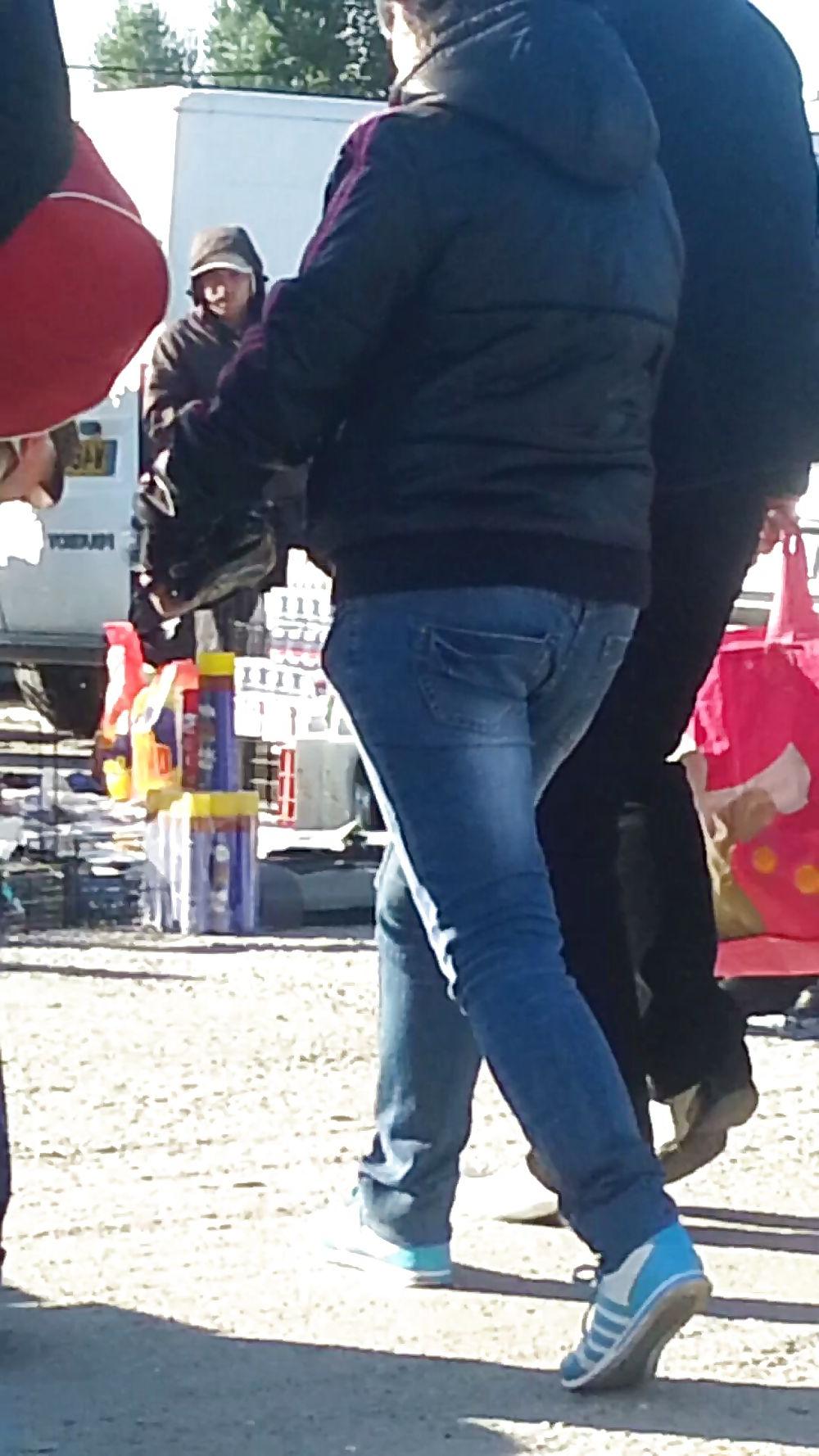 8P Mature ass romanian