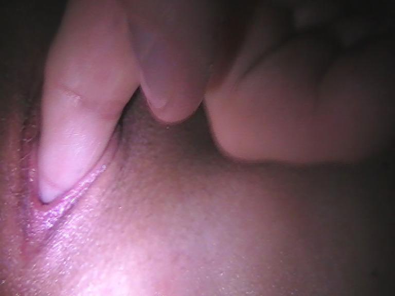25P Fingering pussy 