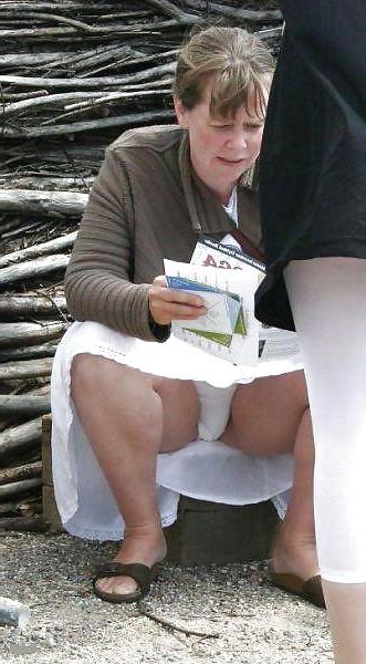 20P Upskirt White Panties 4