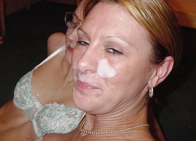 25P UK BUKKAKE SLUTS - Dee