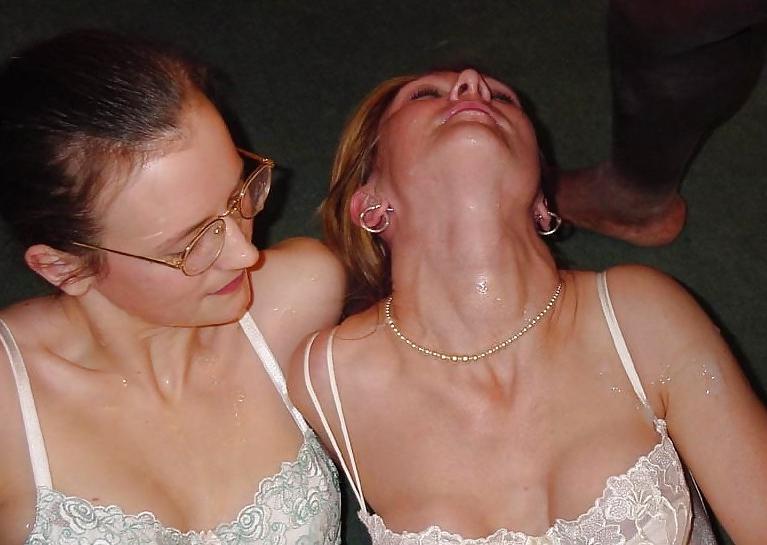 25P UK BUKKAKE SLUTS - Dee