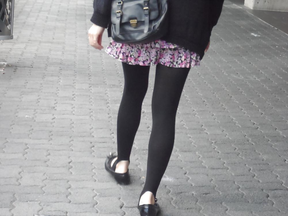 25P Voyeur Tights 3