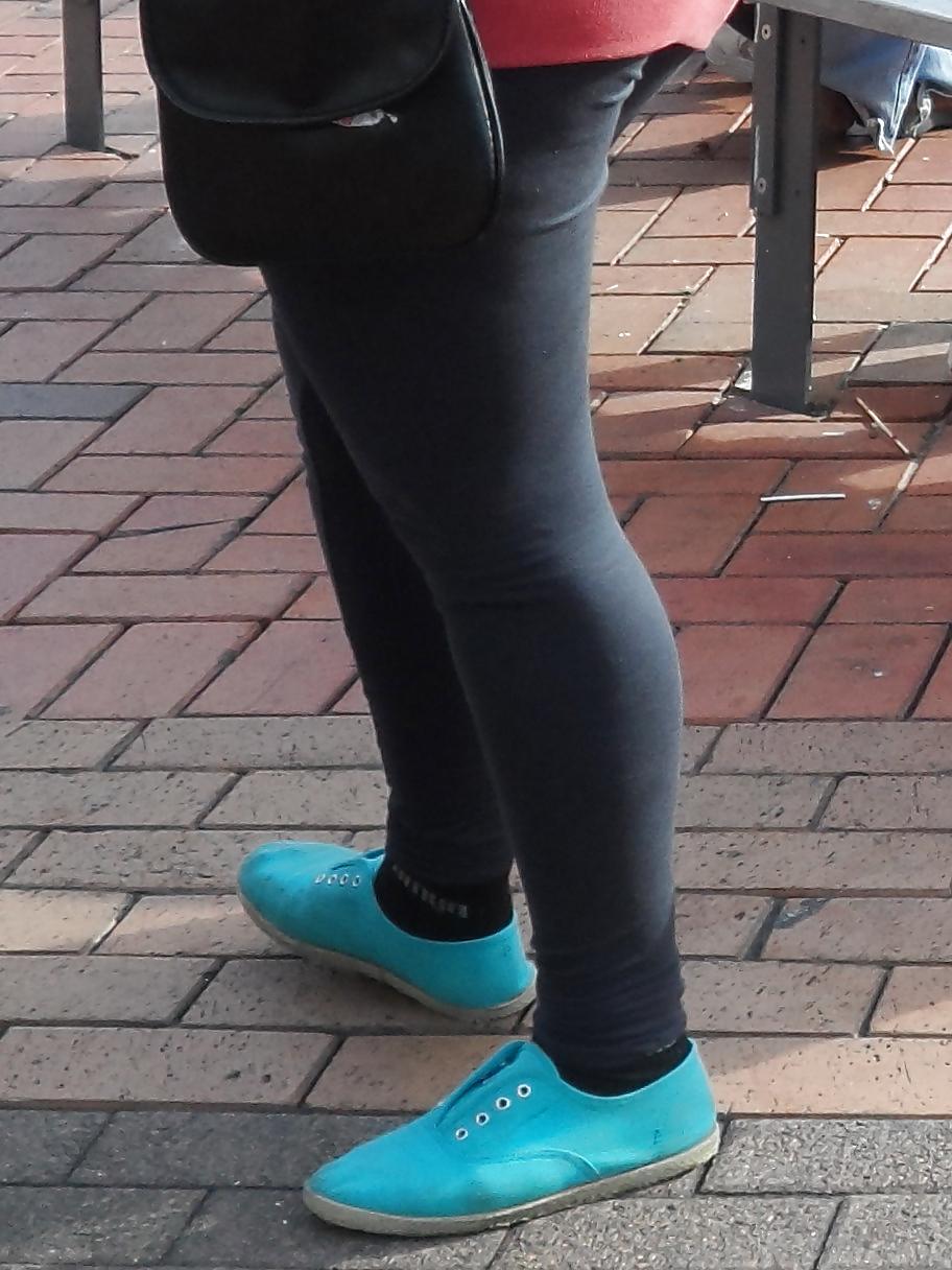 25P Voyeur Tights 3