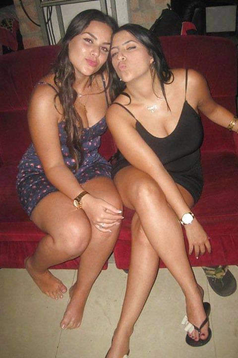 25P Sexy girls from Facebook - Comments? What would you do?
