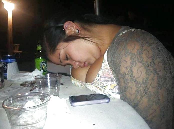 25P Sexy girls from Facebook - Comments? What would you do?