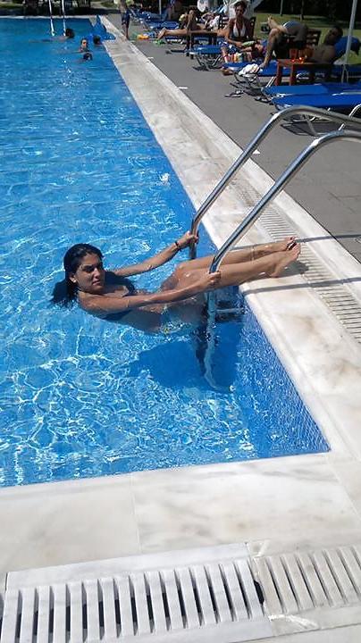 17P Greek girl: Anna 3