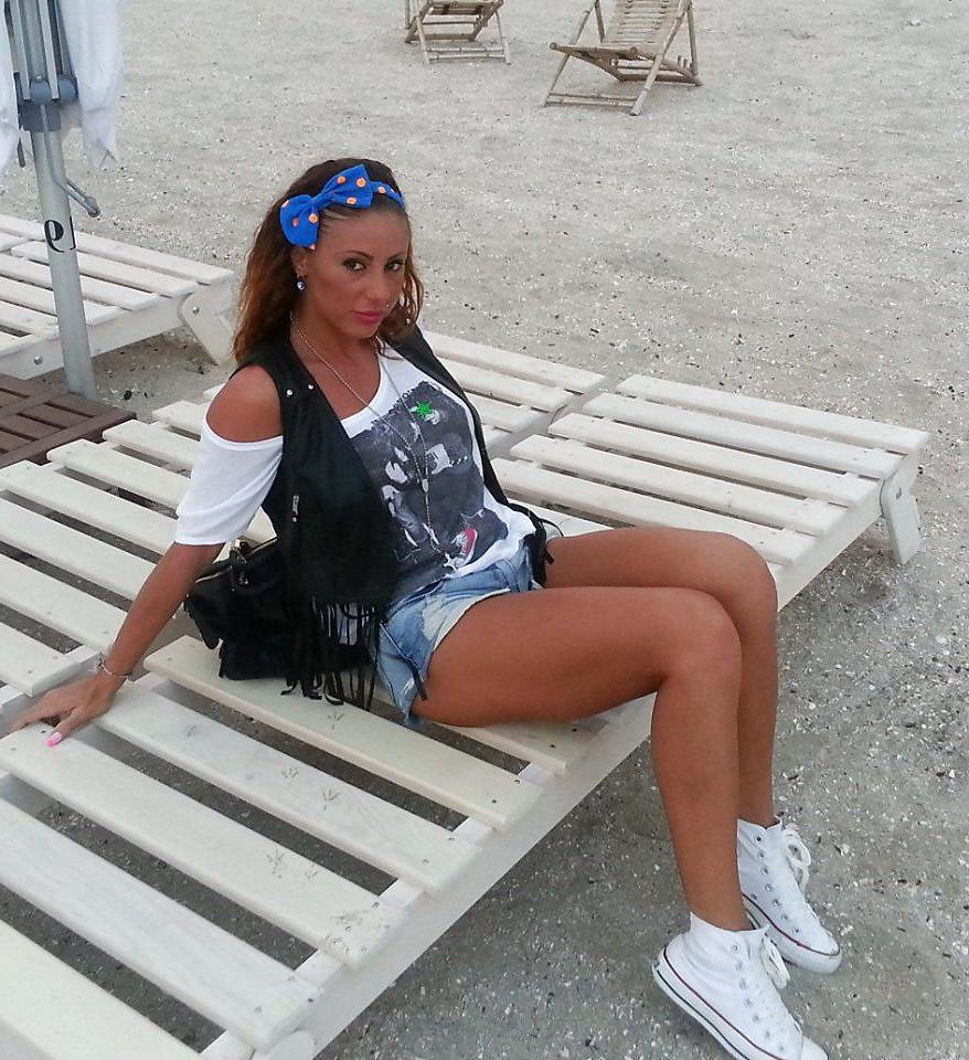 21P Romanian girl: ally