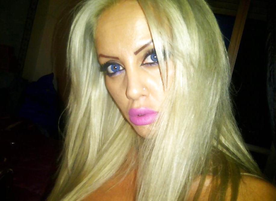 10P Romanian MILF Slut Madalina