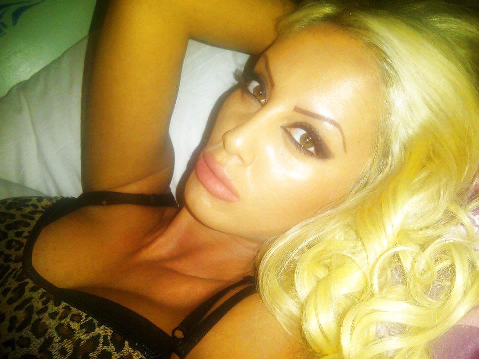 10P Romanian MILF Slut Madalina