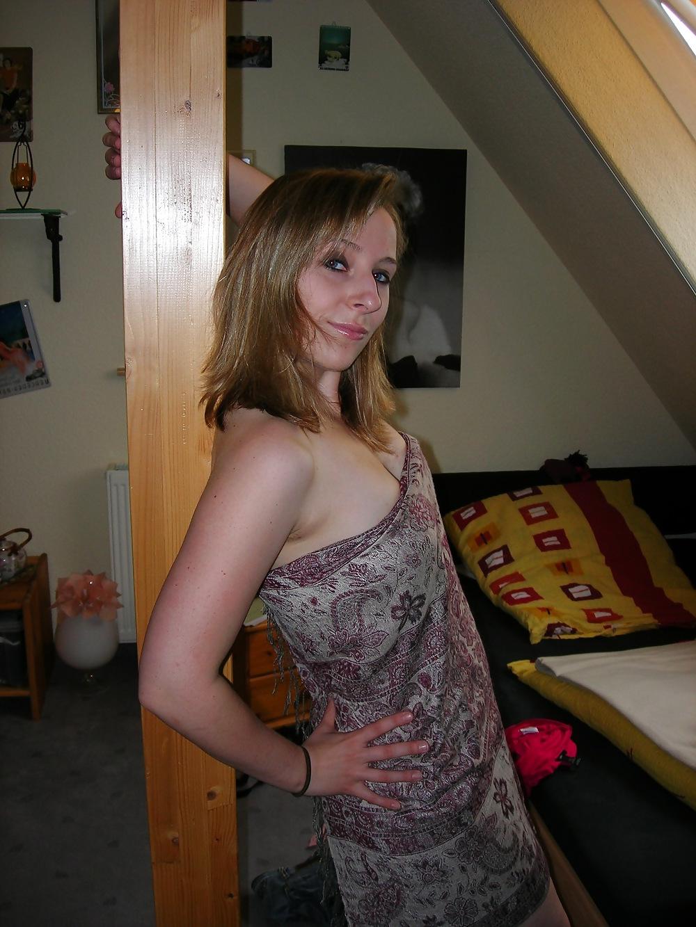 15P Nice (non nude) girls 110