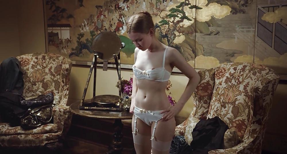 25P Emily browning Shot Screen Full HD