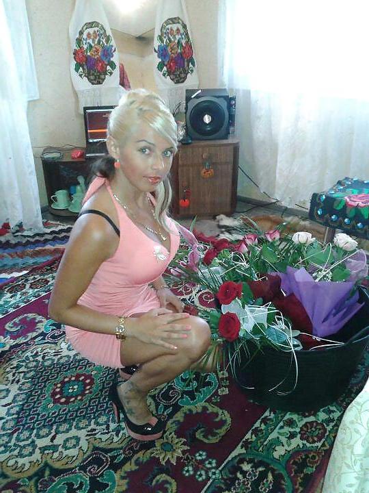 25P Romanian girl: mya