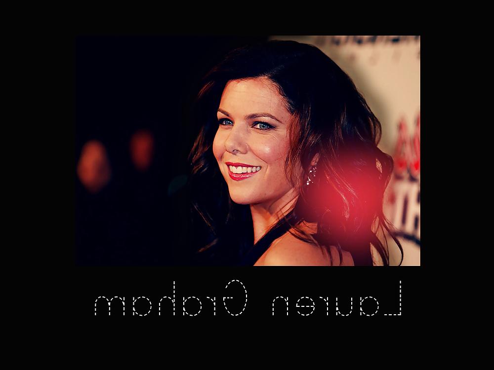 20P Lauren Graham-Non-Nude
