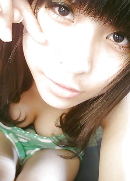 25P ASIAN SELF SHOT