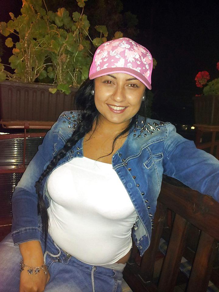 9P Romanian girl: alexandra