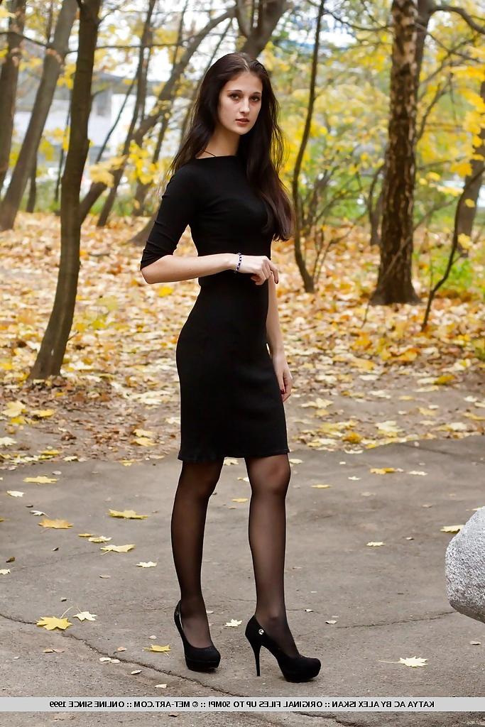 25P Sexy legs pantyhose and heels
