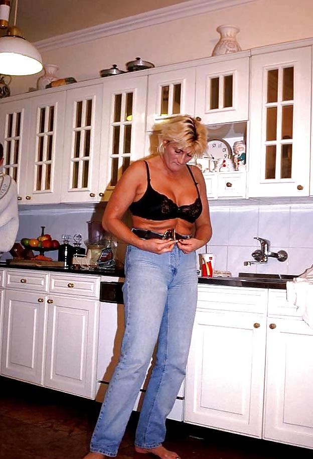 11P Russian mommy