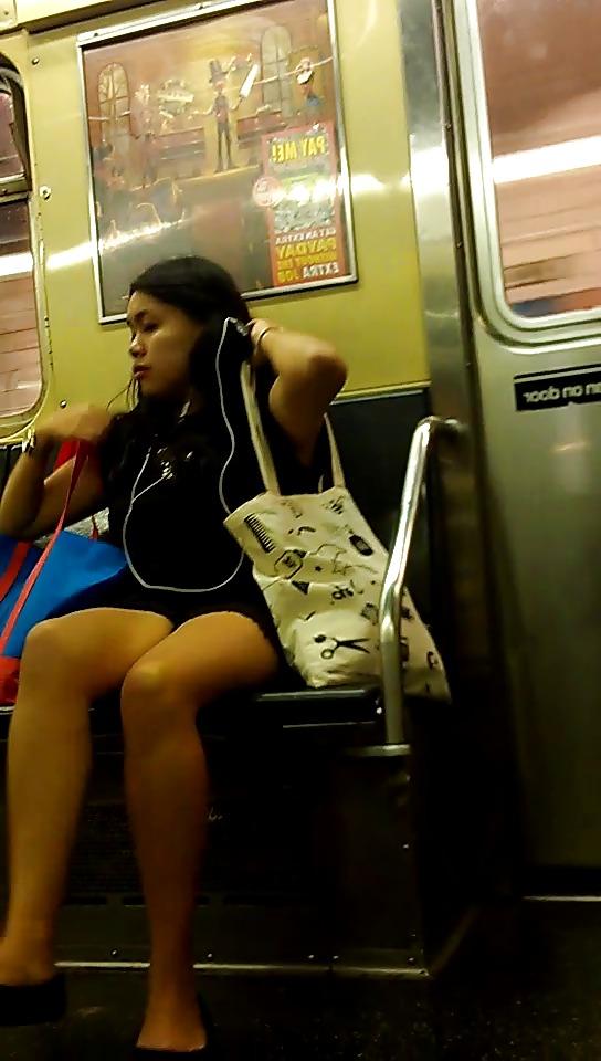 8P New York Subway Girls Asian Mini Skirt