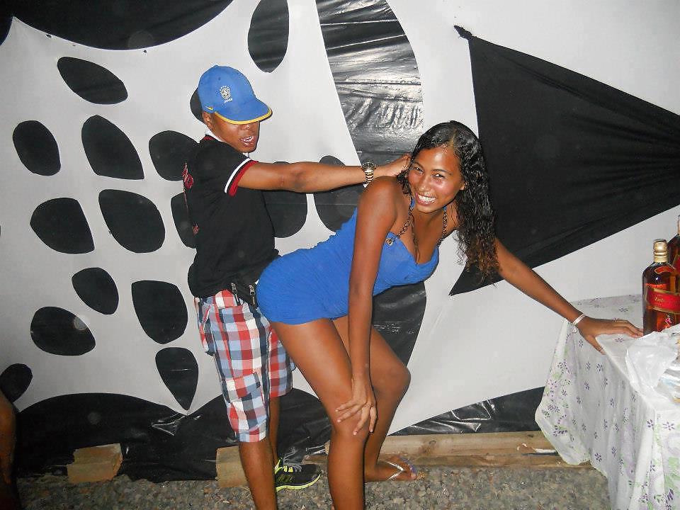 25P Brazilian girl: Patricia
