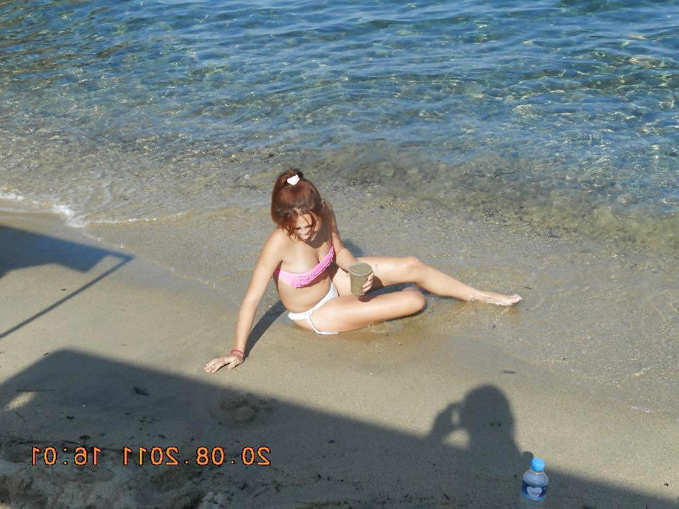 8P Greek girl: elena
