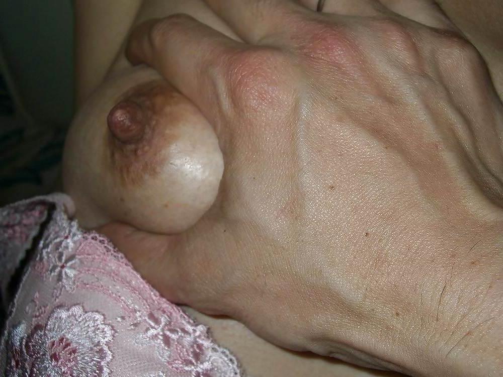 25P Sexy Asian Lady