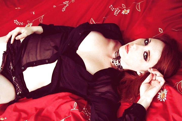 25P Stephanie van Rijn Super hot redhead