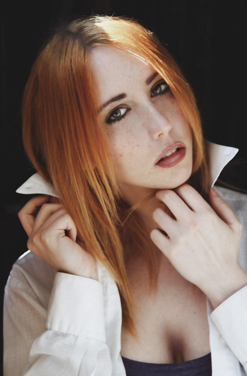 25P Stephanie van Rijn Super hot redhead