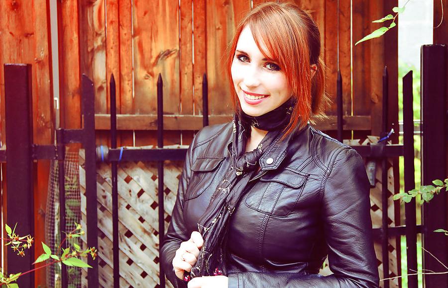 25P Stephanie van Rijn Super hot redhead