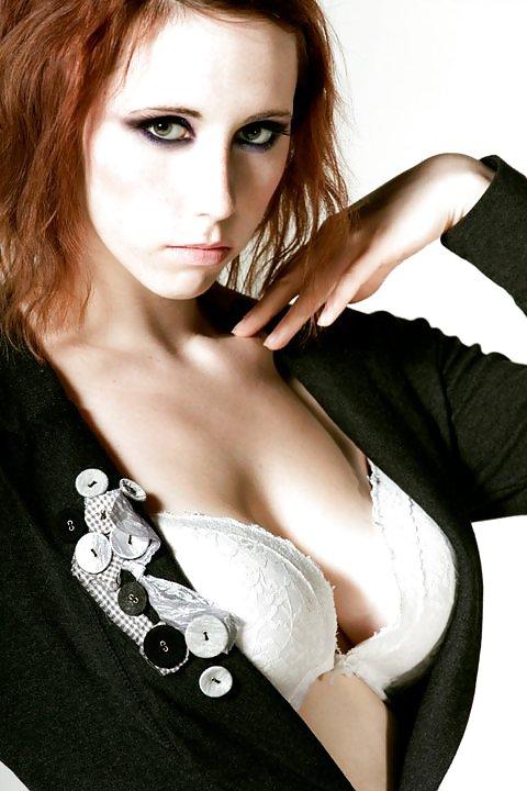 25P Stephanie van Rijn Super hot redhead
