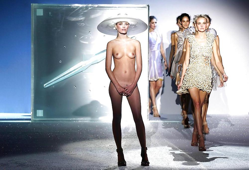 25P Beautiful Fashion Models 3 by TROC