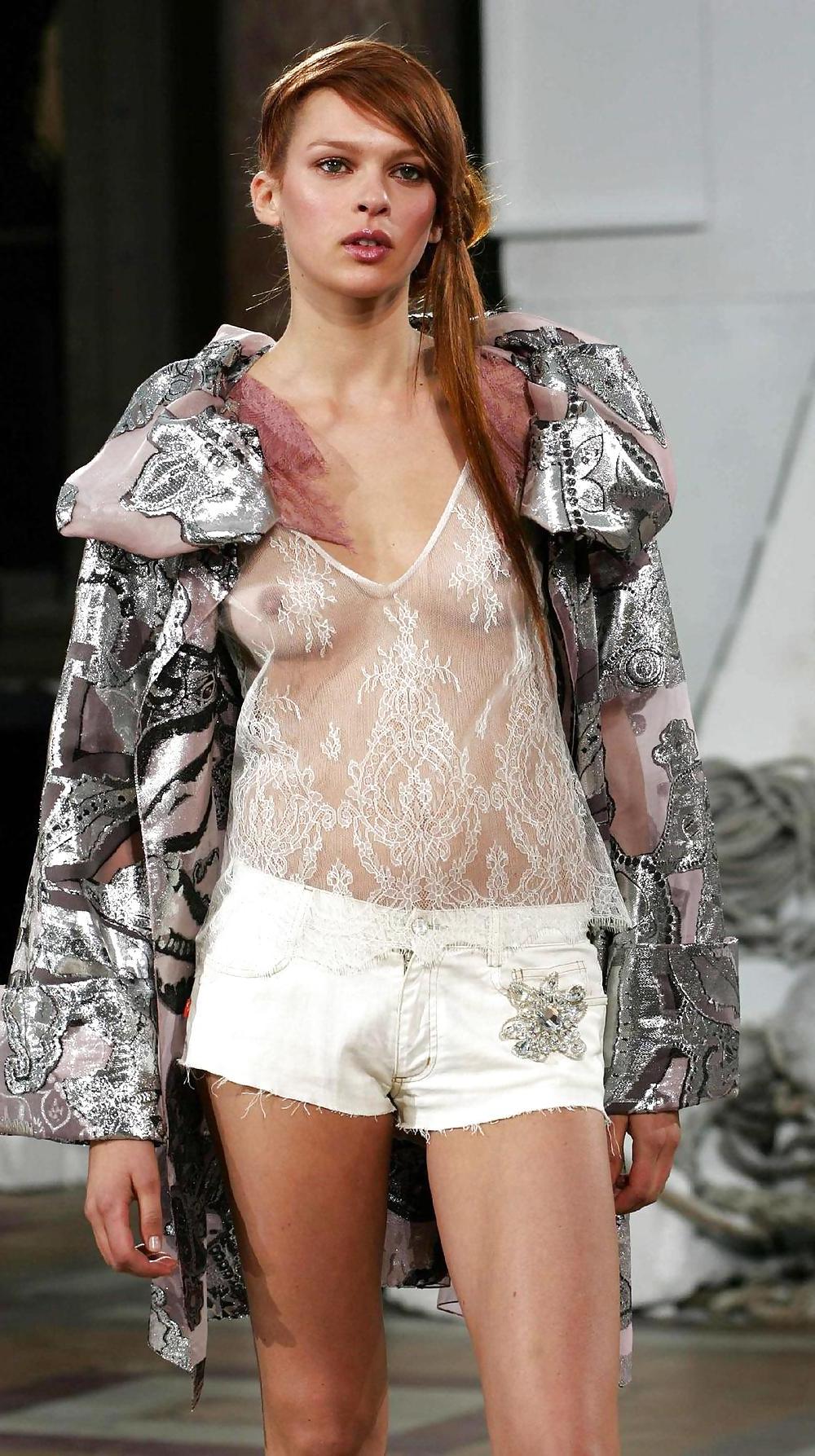 25P Beautiful Fashion Models 3 by TROC