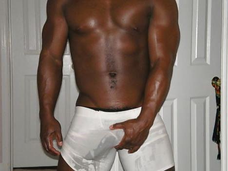 25P Worshipping Beautiful Black Cock 9