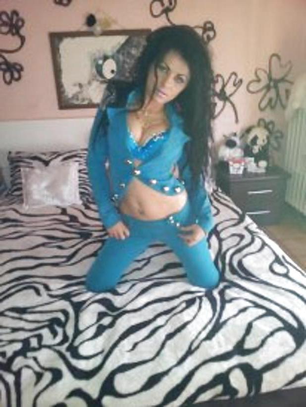 13P Romanian women: deea