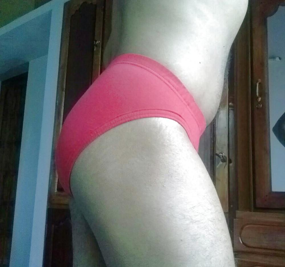 20P My bubble butt in red underwear