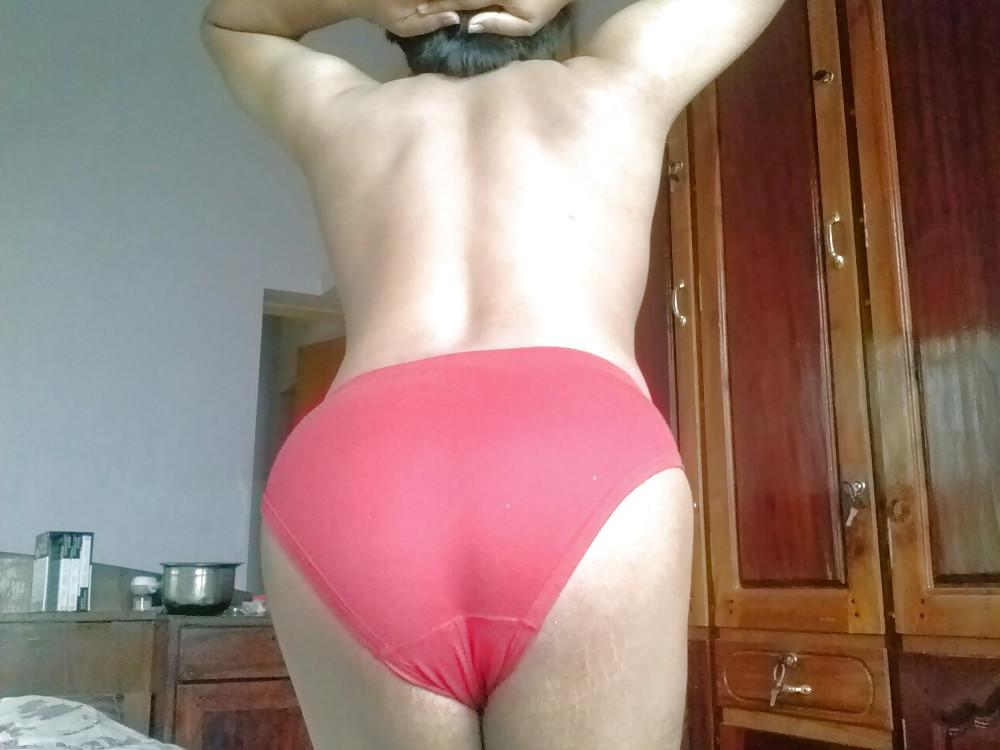 20P My bubble butt in red underwear