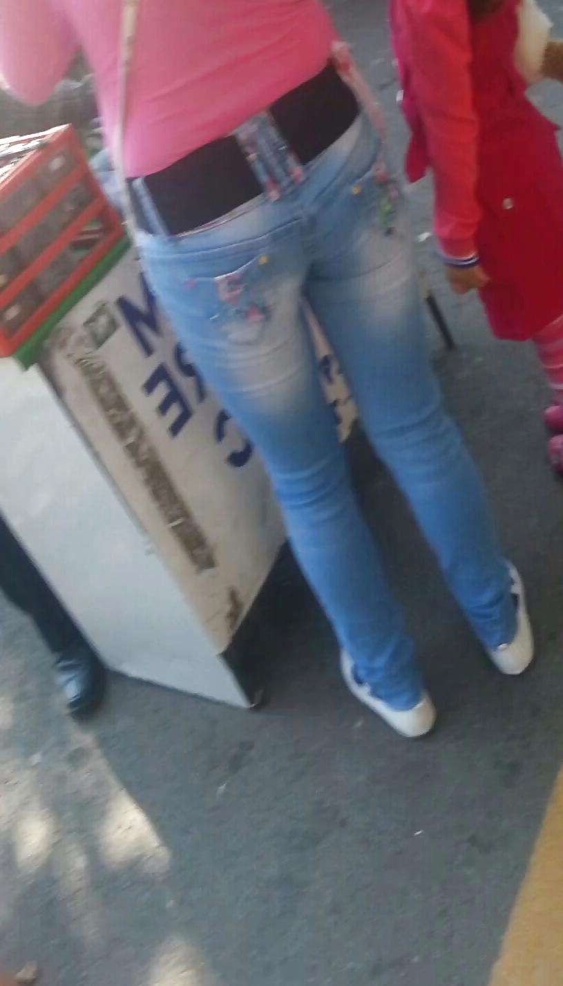 6P Sexy ass romanian girl