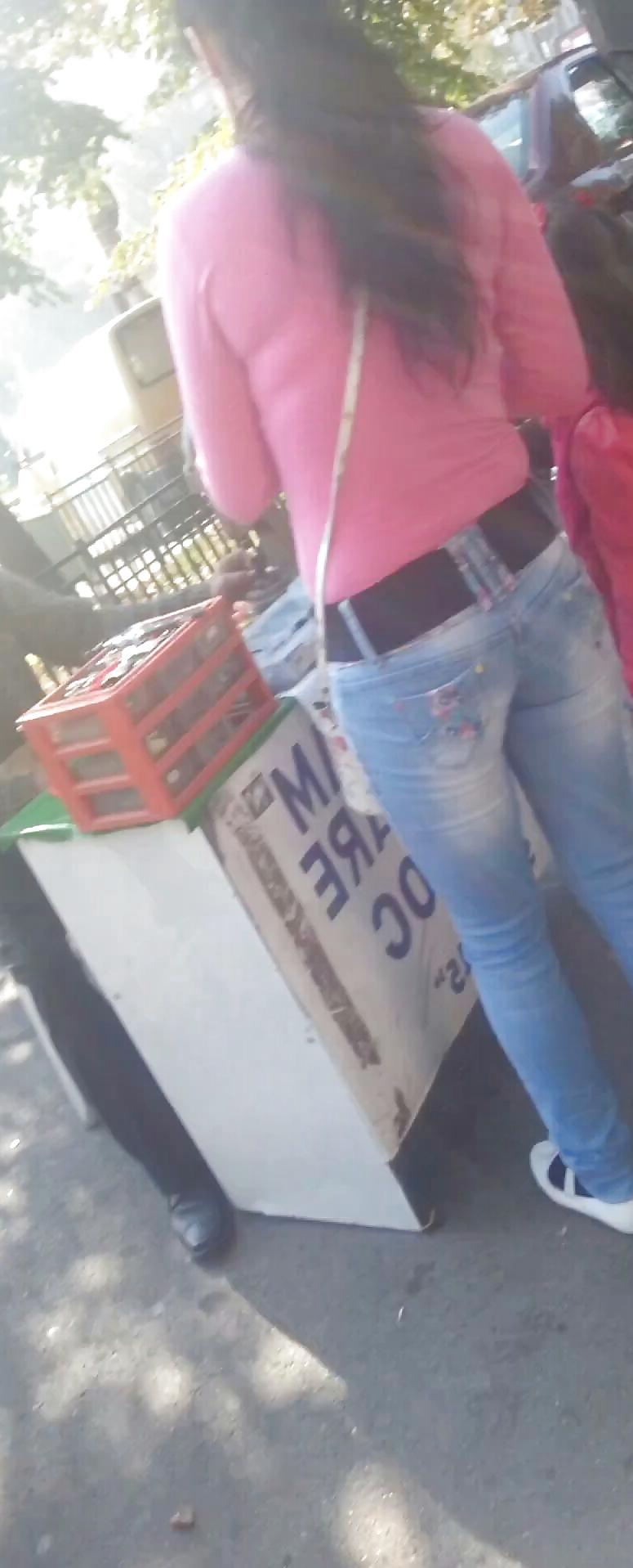 6P Sexy ass romanian girl