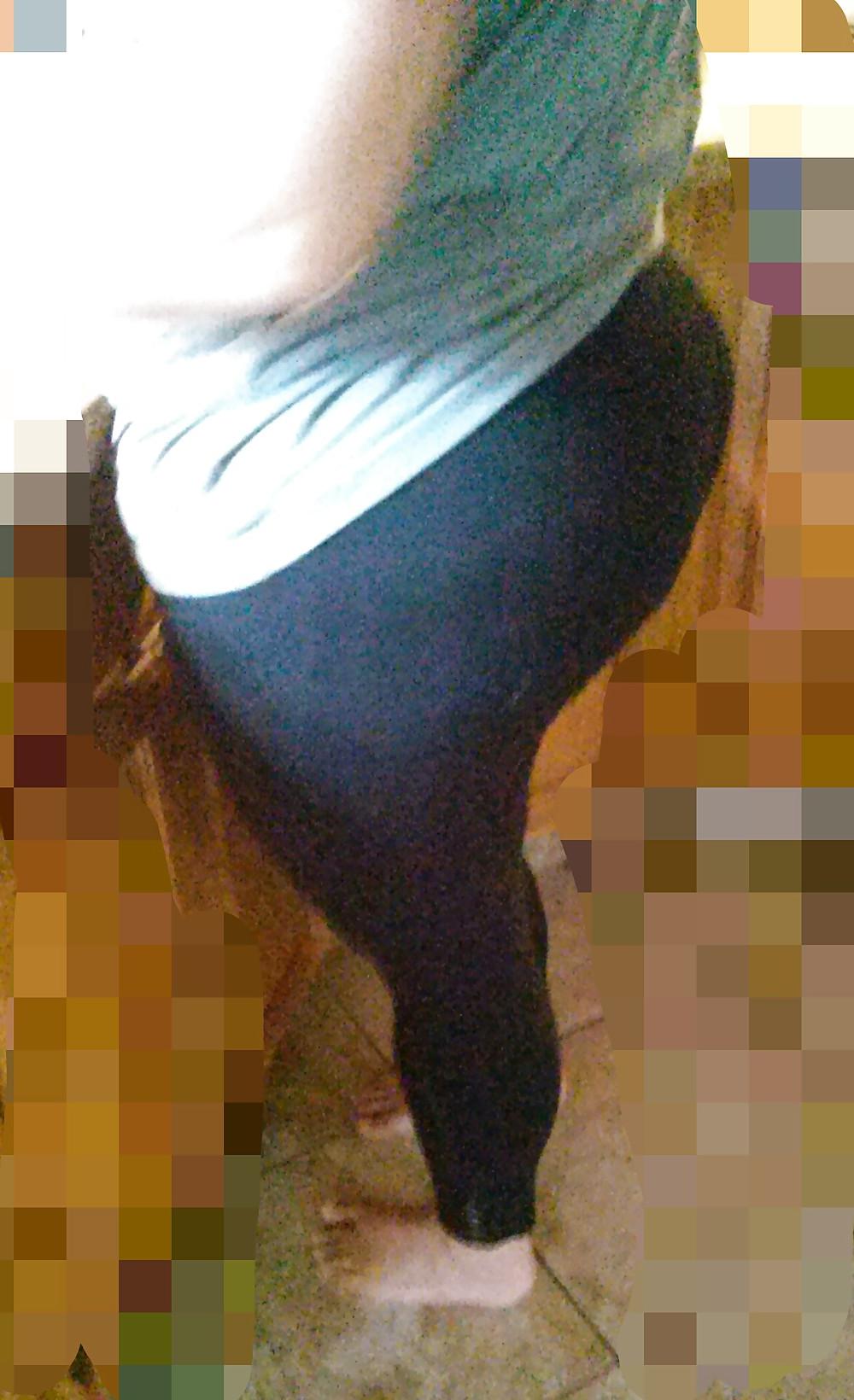 5P Phat booty in leggings 