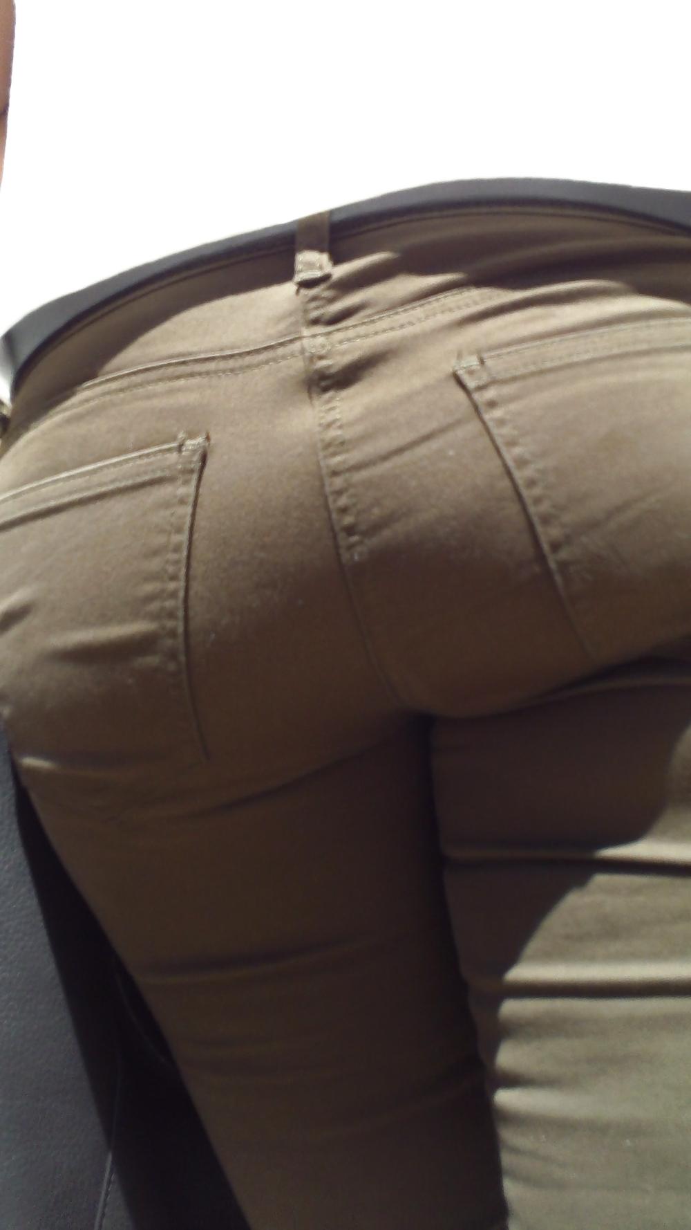 25P Spanish teen bubble butt & ass in pants