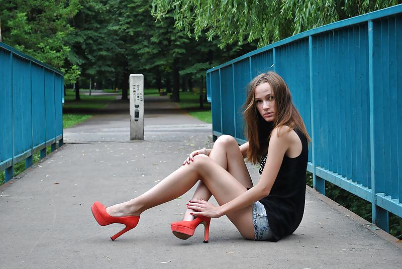 25P Mix Polish Teens 5 (high heels only)