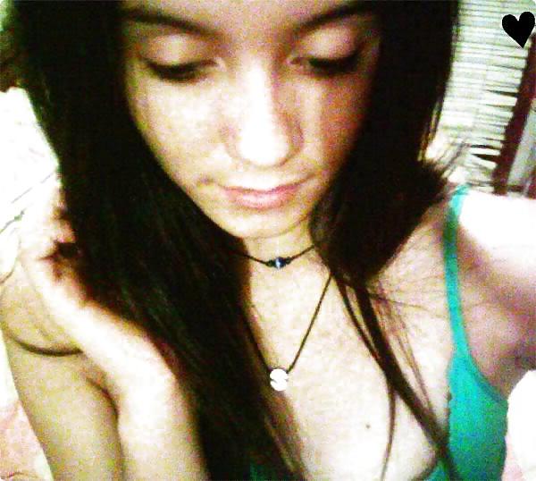 25P Solange Chilena Caliente 2da Parte Non-Nude